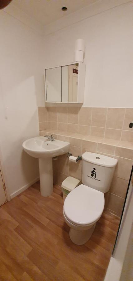 Spacious And Serene Stay Near Milton Keynes Centre Willen Εξωτερικό φωτογραφία