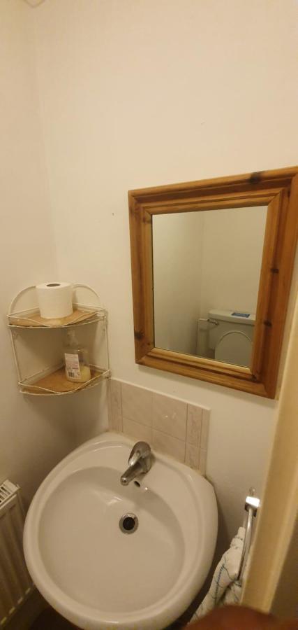 Spacious And Serene Stay Near Milton Keynes Centre Willen Εξωτερικό φωτογραφία
