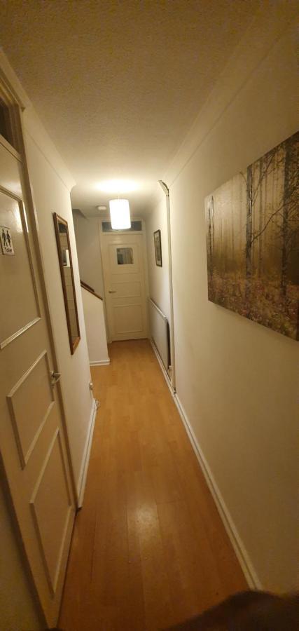 Spacious And Serene Stay Near Milton Keynes Centre Willen Εξωτερικό φωτογραφία