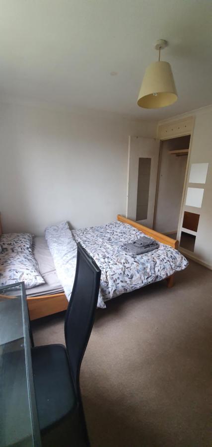Spacious And Serene Stay Near Milton Keynes Centre Willen Εξωτερικό φωτογραφία